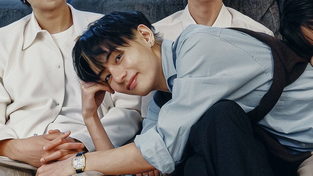 taeteluv_'s tweet photo. my pretty love <3 https://t.co/t67FUBKhUG