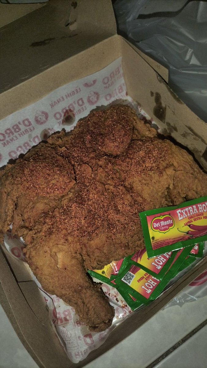 mattlantars's tweet photo. ️️ ️️ 

️️ ️️ 

GOFOOD — @djarnaka
Paket 1 ayam utuh dbesto. Abisin.
Lunas ye njir.
️️ ️️

️️ ️️ https://t.co/vntIvWqJ1j