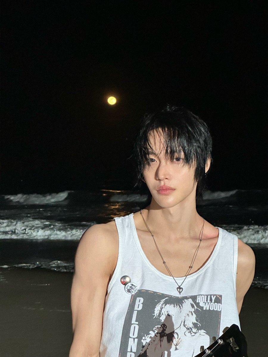 visualbini's tweet photo. my rockstar boyfriend https://t.co/wIR4vTkNlv