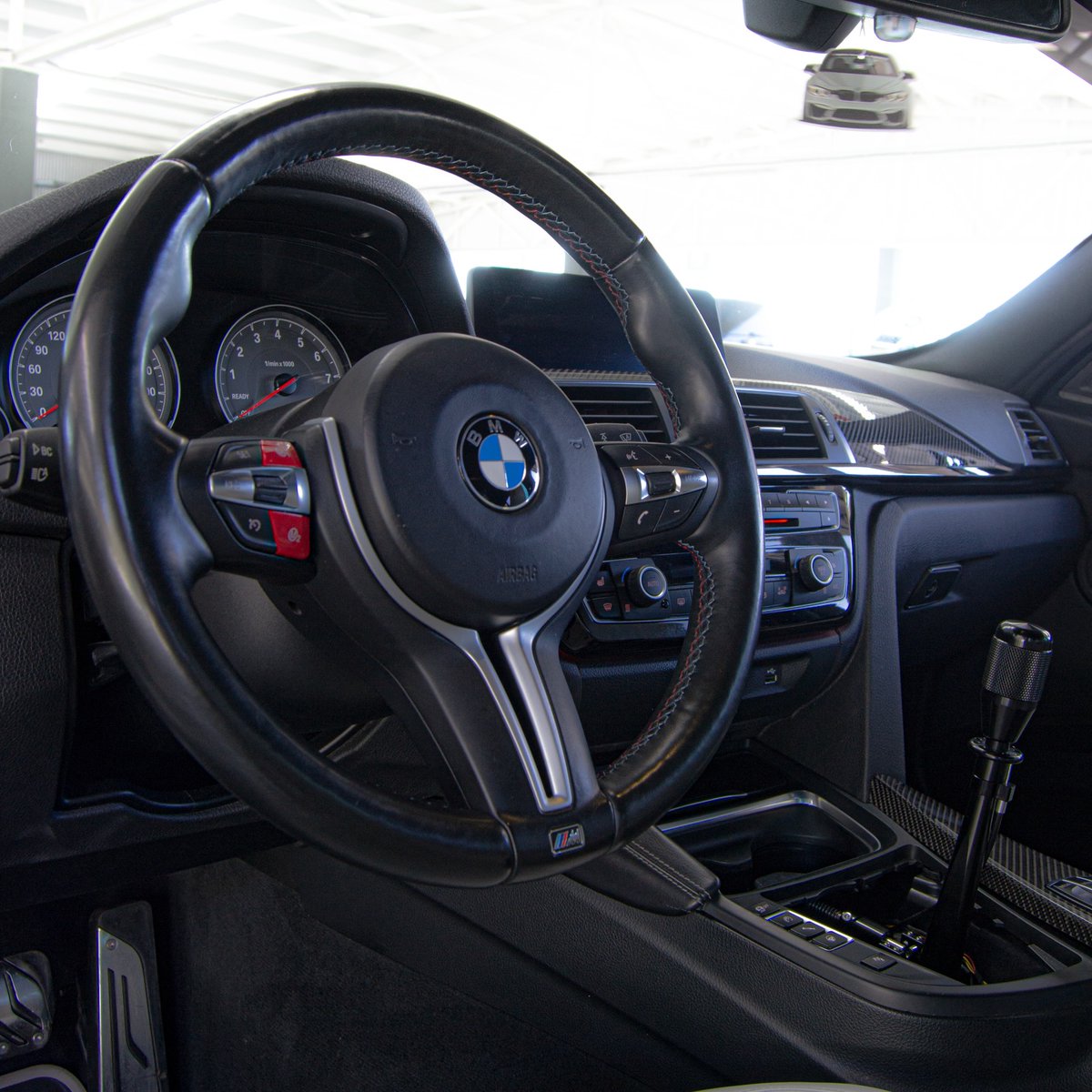 ApexDistrictX's tweet photo. BMW M3 COMPETITION https://t.co/1xsxtQFYI7