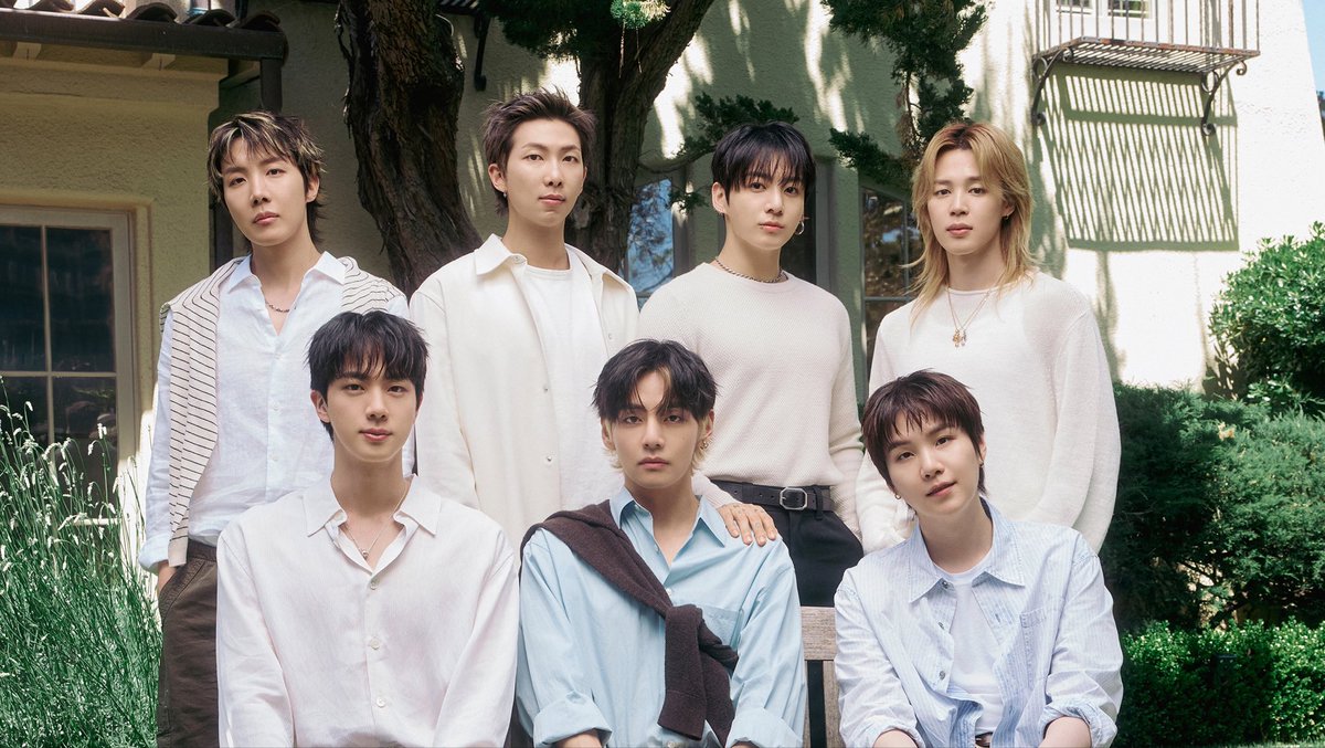 mubai__jk's tweet photo. อยู่ถ่ายรูปด้วยกันแบบนี้ไปอีก 10 ปี 50 ปีเลยนะ https://t.co/Dvm1khGGH0