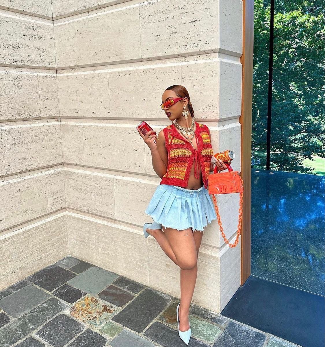 kvng_chi's tweet photo. crochet, but make it fashion ✨🧶￼ https://t.co/3HESnBUNYz