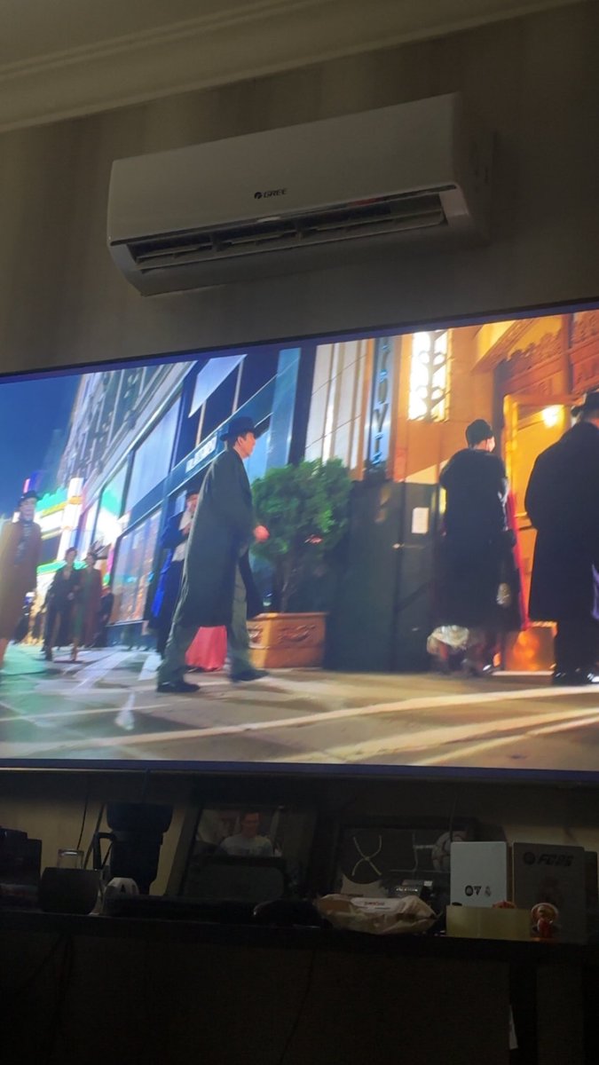 titaniummoha's tweet photo. Life lately 🤓💪🏻🎥 https://t.co/PrwmWrhcMj