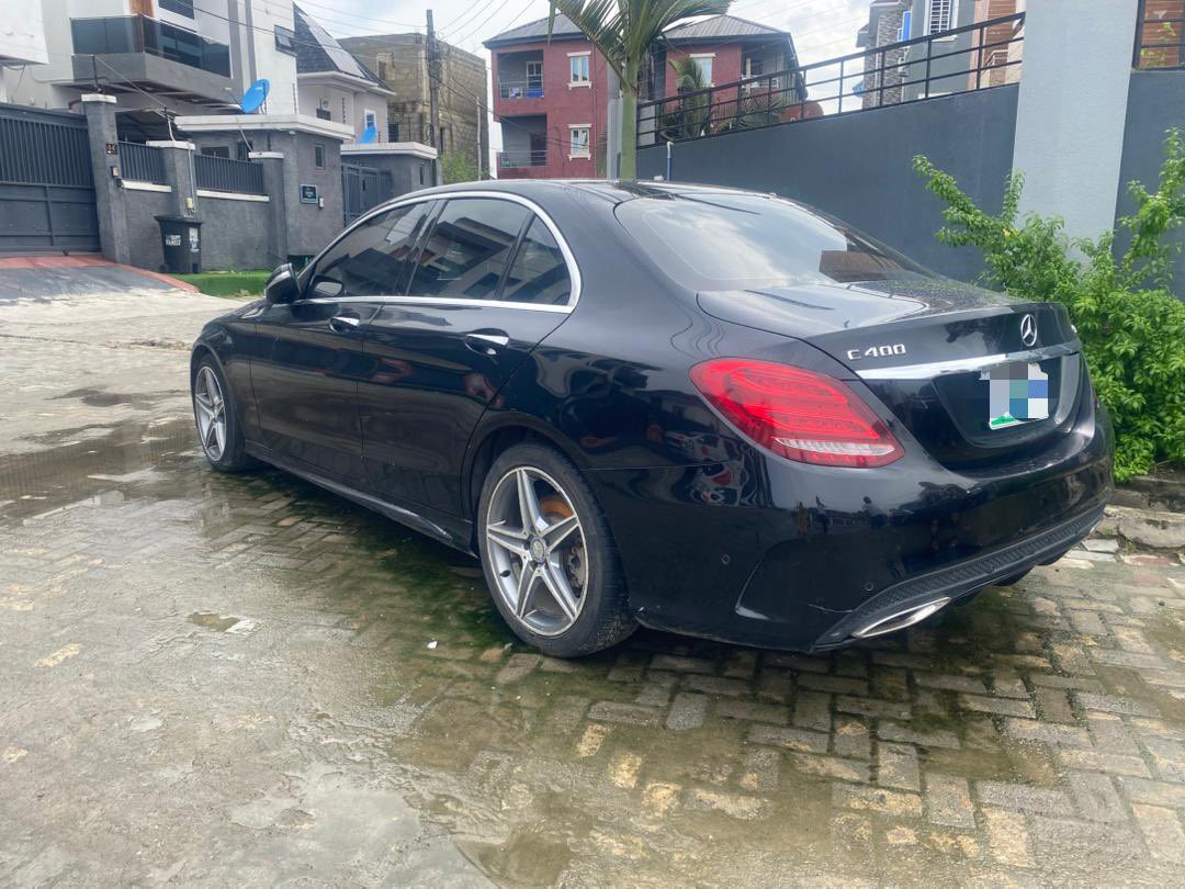 XcessCars's tweet photo. Distress distress 
2015 C400 Mecerdes 
Untouched engine and gear, ac chilling 
Price:18m https://t.co/Ww1jRMpqTW