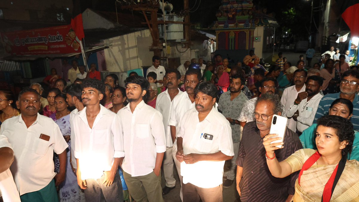 V_Senthilbalaji's tweet photo. கழகத் தலைவர், மாண்புமிகு தளபதி @mkstalin அவர்களின் ஆணைக்கிணங்க, இன்று கோவை தெற்கு தொகுதி கொண்டசாமி லே-அவுட் பகுதியில், கோவை தெற்கு சட்டமன்றத் தொகுதியில், எனக்கு வாக்களித்து வெற்றி பெற வைத்த பொது மக்களுக்கு எனது நெஞ்சார்ந்த நன்றிகளை தெரிவித்த போது.. https://t.co/tjs4IW6Owq