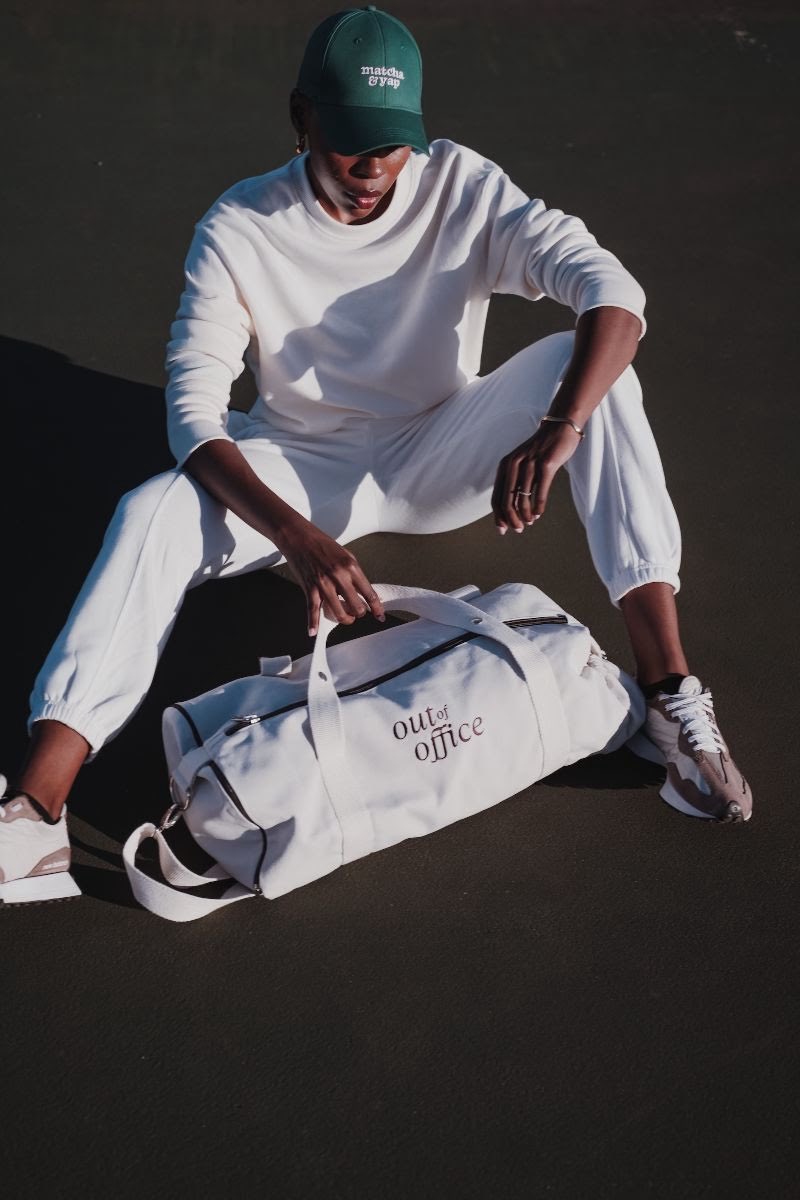 FabWomanMag's tweet photo. OUT OF OFFICE LAUNCHES THE CARRY-ALL BUILT FOR THOSE WHO REFUSE TO CHOOSE
 
Cpt designer Zakiyya Karim debuts a locally made,multi-functional duffle that moves from gym to boardroom to weekend away, without breaking a sweat.Out of Office is available via the brand’s online store. https://t.co/8o9Fv4uKOM