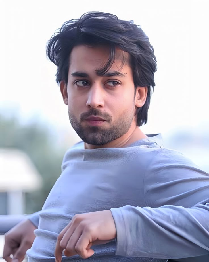 Pak_dramafan's tweet photo. Born to be admired 🤩
#HBDBilalAbbasKhan https://t.co/KXGQoA1ZZ4