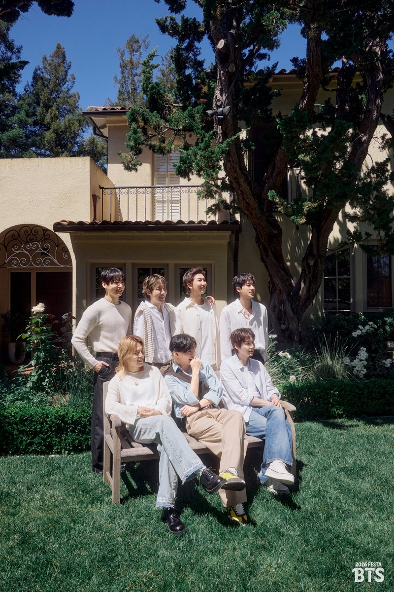 jinnieslamp's tweet photo. [#2026BTSFESTA]
BTS Family Photo (1)

#BTS #방탄소년단 #BTS13thAnniversary https://t.co/UIyEz4VgM4
