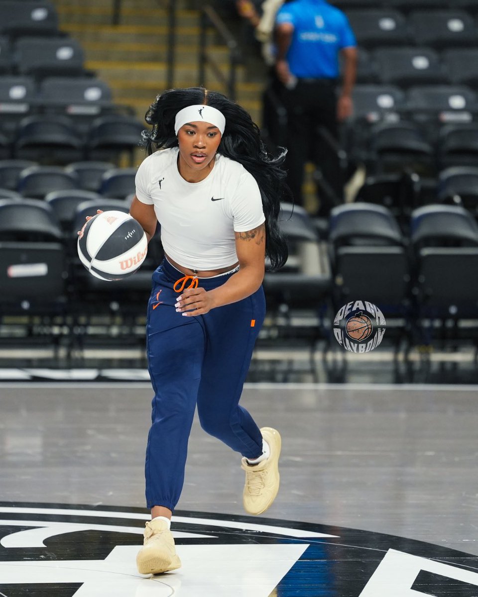 Snaparachi_'s tweet photo. @ConnecticutSun Aneesah Morrow shot by me https://t.co/boSWkmqcAd