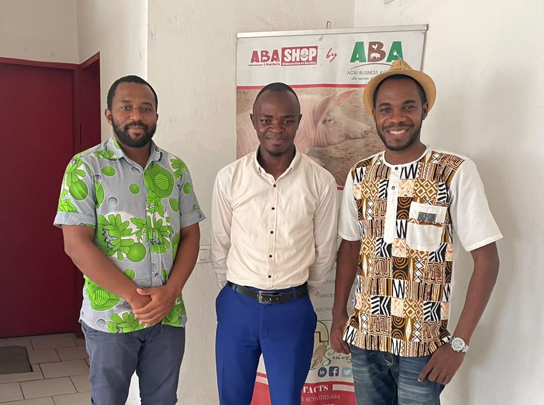 aba_activities's tweet photo. 🟫🟩 [ABA - Activités]

Rencontre des entrepreneurs agronomes.

Chaîne WhatsApp ABA :    https://t.co/gatJ9HdWQs...​       

Chaîne Telegram : https://t.co/f0wVQEHlW3...​

Chaîne Tiktok : https://t.co/37c8Y7GtWC...​

Chaîne Youtube ABA: https://t.co/xqPtCGLb9w https://t.co/4cPsGm7qS0