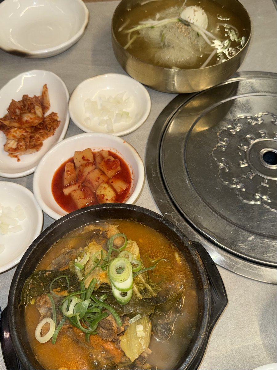pubkki's tweet photo. ”야랄하고먹는해장국이진또배기다“ https://t.co/5gDki9REno