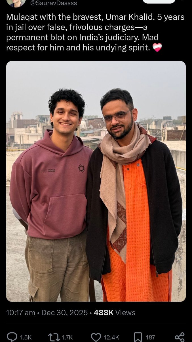 FirstWitnessX's tweet photo. @CockroachArmyIN Yeh kaun tera baap https://t.co/dvXxK2IO1E
