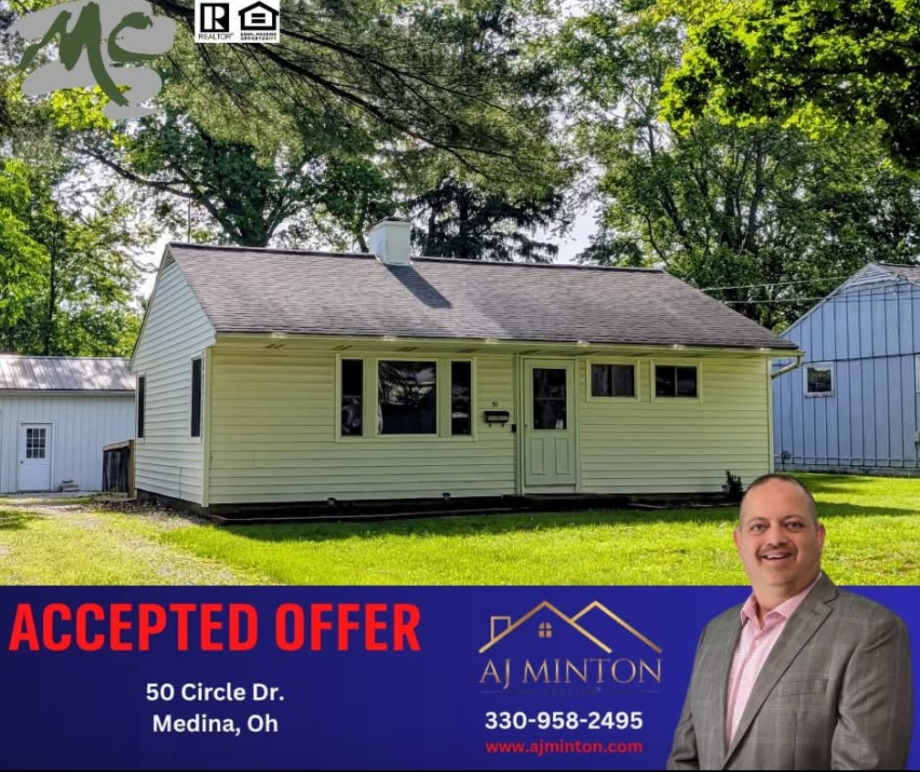 aj_minton's tweet photo. 🚨 Accepted Offer🚨

💥Great Home in Medina💥 

Call me today☎️

Website:
https://t.co/VPW6l5fJWw

🏅 Realtor
🏡 Buying l Selling l Investing
☎️ (330) 958-2495
AJ gets it done!!👊👍
#ajminton #milliondollarproducer #wadsworthohrealtor #realtorlife #MCRealEstate #Sold #listinghome https://t.co/STIkWR40Ie