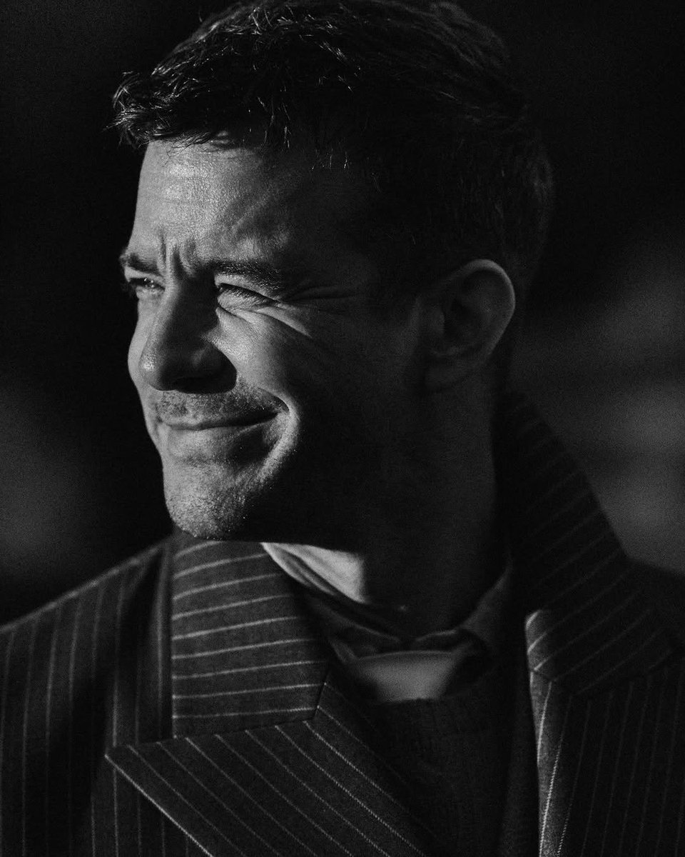 lukettimes's tweet photo. New photos of Luke Thompson taken for Man About Town have been released! https://t.co/Ncu0TESeD6