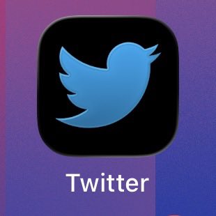Worthy_Edge's tweet photo. btw if you mostly use dark or clear/tinted icons and want the Liquid Glass highlight on your custom icons, use an image with a transparent background for the shortcut icon https://t.co/btoRfSKIuK