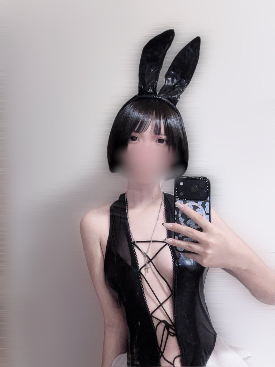 Kuull33's tweet photo. 🐰🖤 https://t.co/tjEcQDsrV0