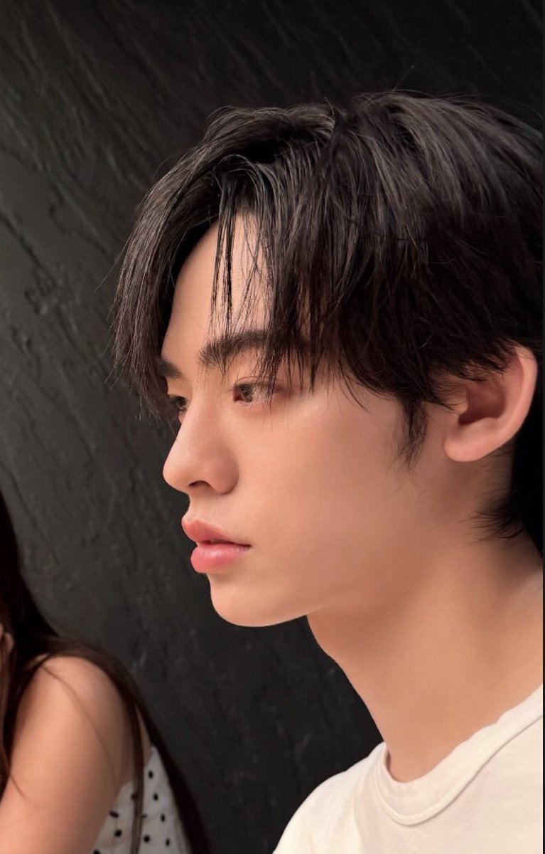 PThasnee's tweet photo. ก็เธอหน้าสวย ตาสวย จมูกสวย ปากสวยด้วย https://t.co/mc6yVpskZ9