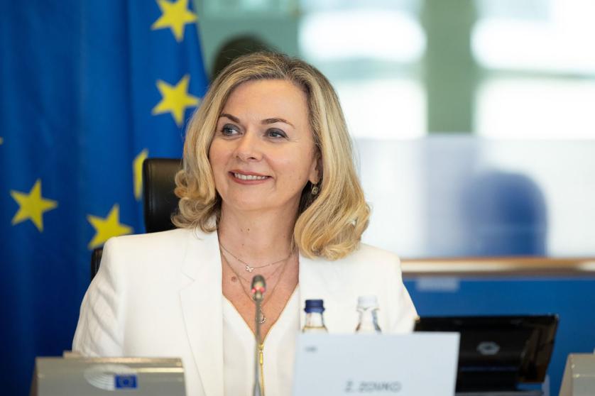 epphdz's tweet photo. Europski parlament pozvao na reformu Izbornog zakona u BiH. Eurozastupnica @ZovkoEU : Ključna je puna ravnopravnost konstitutivnih naroda -> https://t.co/xKSLruyo2j @Agencija_HINA @agencijafena @hrtvijesti @vecernji_list @N1Hrvatska @Jutarnji @SlobodnaDalmac1 @RTLDanas @Nethr https://t.co/giCKhN3l95