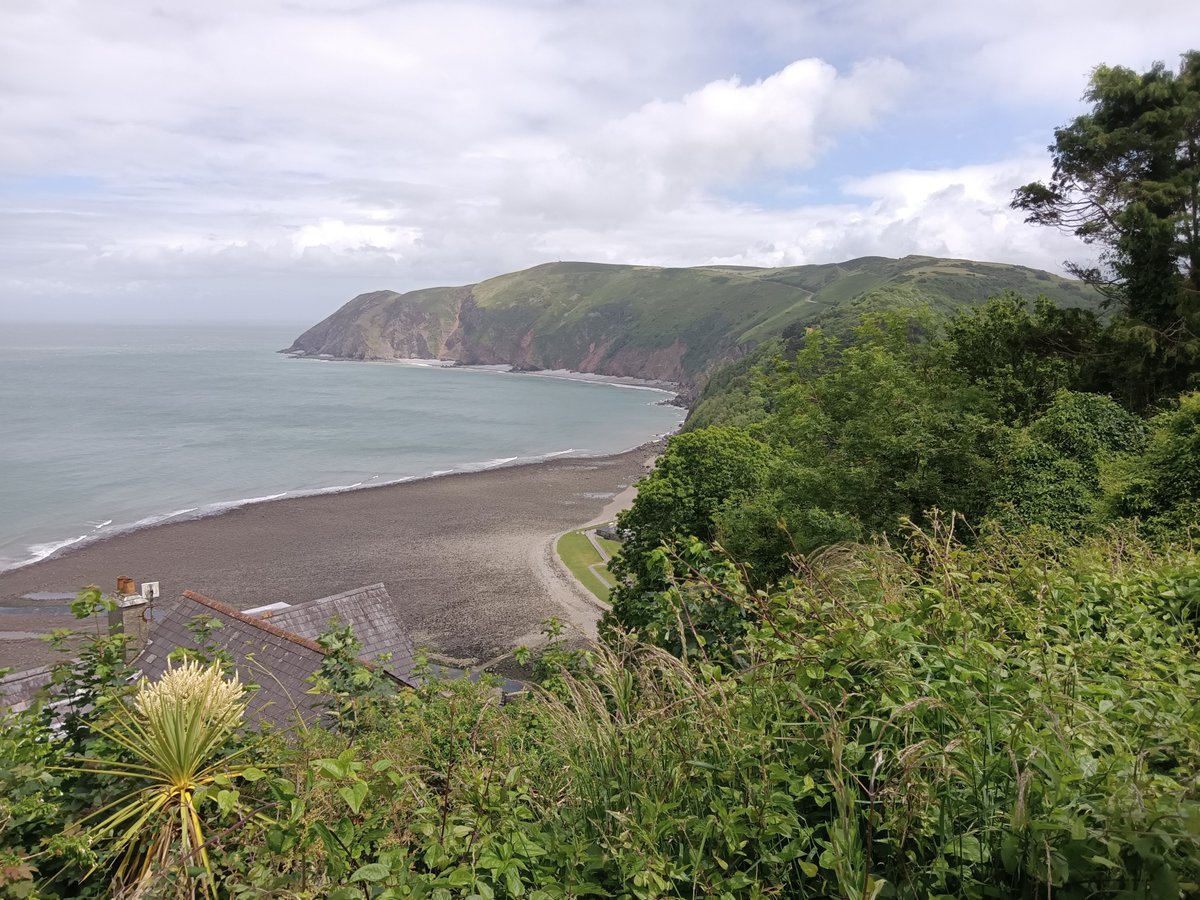 PostedInThePast's tweet photo. A superb day around Lynton and Lynmouth - despite the weather forecast. https://t.co/RBDQmDK83E