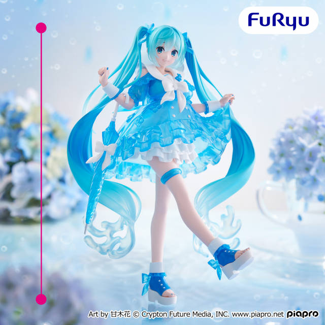 PocrSd's tweet photo. ☔新景品入荷☔

初音ミク Trio-Try-iT Figureーレイニーダンスー

雨の日を楽しむミクの姿を可愛く立体化💕
透明感あふれる衣装や躍動感のあるポージングが魅力のフィギュアです✨

📏サイズ：約19cm

⬇️プレイはこちらから！⬇️
https://t.co/NO4yX5J4es

#ぽちくれ
#オンクレ
#初音ミク https://t.co/piHcZrZbL9