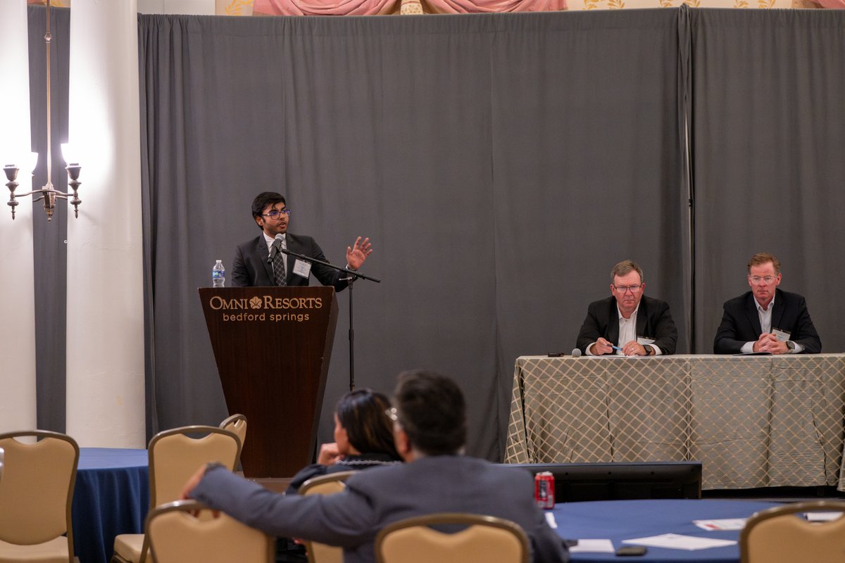 impateldivya's tweet photo. Grateful for the opportunity to present and learn at the AHN Cardiovascular Symposium in Bedford, PA. Thank you @KhandelwalMD, Dr. Khalil, @DanDaviesMD , and @TKapetanos for the guidance and support.

@AHN_CVI @AHNIMres https://t.co/u7fcrMqxzp