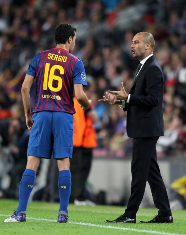 FTBLsection's tweet photo. Pep Guardiola: "When I was coaching Barcelona, I always used to say that something was missing in the midfield, I needed a player who could understand how I think.

"While watching a training session with Tito Vilanova, Tito pointed at a player and joked, 'Look at that terrible defender,' criticising his lack of speed and physical strength. But I was struck by the player's unique ability to escape pressure with ease.

"When I learned the player's name was Sergio Busquets, I insisted on promoting him, despite Tito's doubt. I shifted Busquets from centre-back to defensive midfielder. Saying I don't need a strong player, I need a player who knows how to escape pressure."