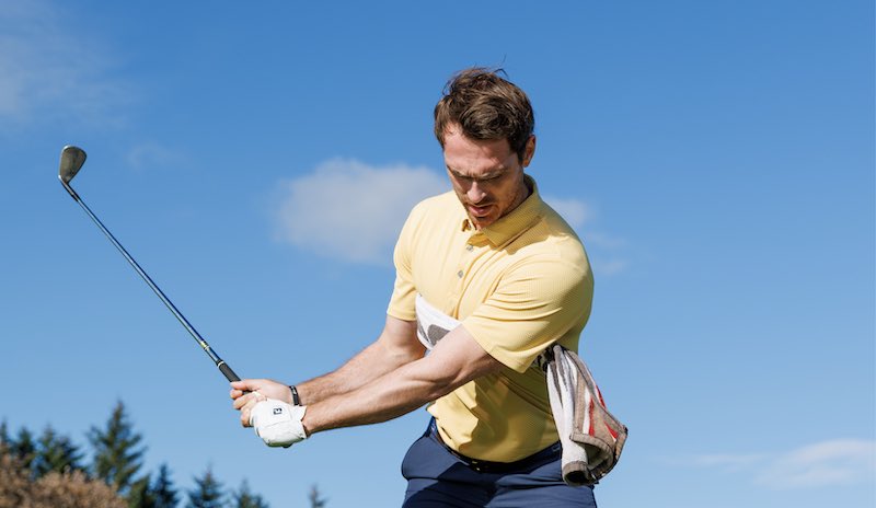 lowvisor's tweet photo. @raydavisIIII Start with the towel drill and hit half swings. Do this 100 times a day for a week https://t.co/8repdzMj2Z