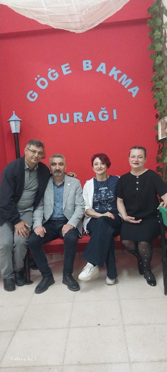 sen_samsun's tweet photo. Canik Türk Telekom Mesleki ve Teknik Anadolu Lisesi'nde Edebiyat ve Felsefe Atölyesi açılışına Şube Yürütme kurulu olarak katılım sağladık. Üyemiz Felsefe Öğretmeni Güliz Akaltun arkadaşımıza emeklerinden dolayı çok teşekkür ederiz. https://t.co/JFSQm35058