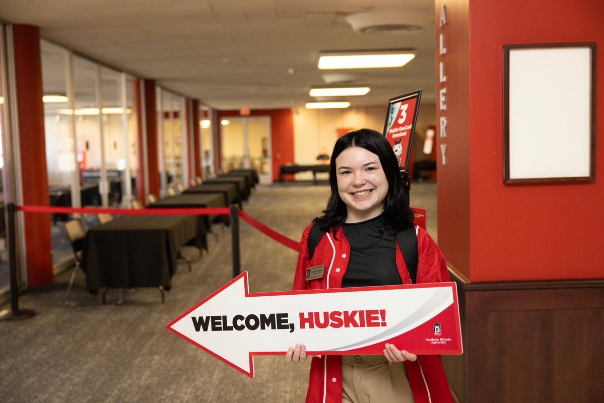 NIUlive's tweet photo. We're so excited to welcome new Huskies and their families to the NIU community during orientation this week! 🐾 

To learn more and confirm your enrollment and register for Orientation, visit https://t.co/xVMi356u5l. #NIU30 #Transfer2NIU https://t.co/yHQqLg8Fga