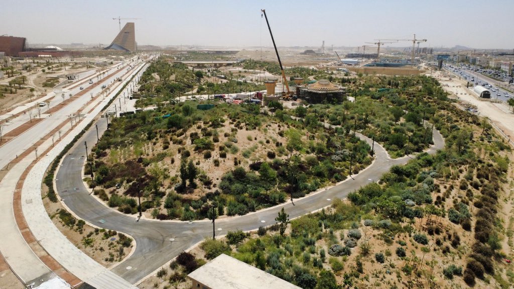 Bassmah966's tweet photo. حديقة الملك سلمان من أكبر الحدائق في العالم ..

يتواصل العمل فيها بوتيرة عالية 🇸🇦 https://t.co/4BhSAiSlSE