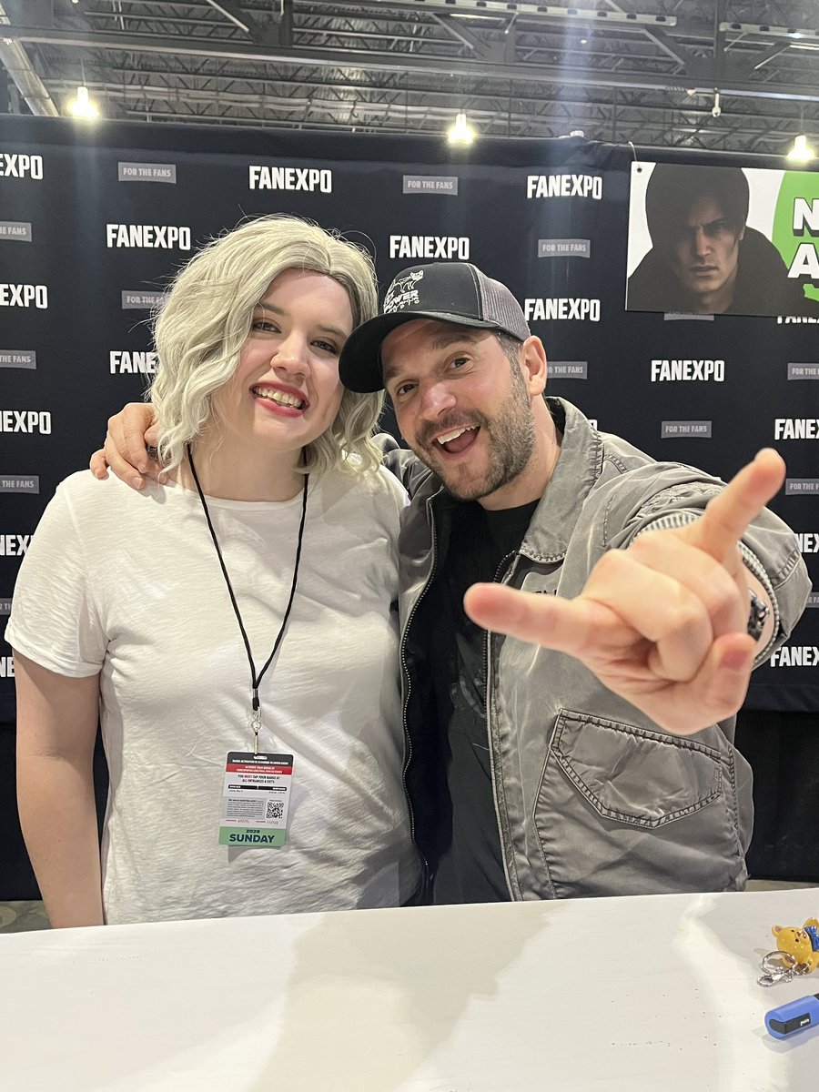 Victoria__BTS's tweet photo. I met Nick Apostolides, the voice of Leon Kennedy &amp; Angela Sant’Albano, the voice of Grace Ashcroft from Resident Evil! I was dressed up as Grace! They we’re the sweetest ever and I’m so glad I had the honor of meeting them 🩷 @Nik_apostolides @asantalbano #fanexpo #ResidentEvil https://t.co/UKRaanK0n9