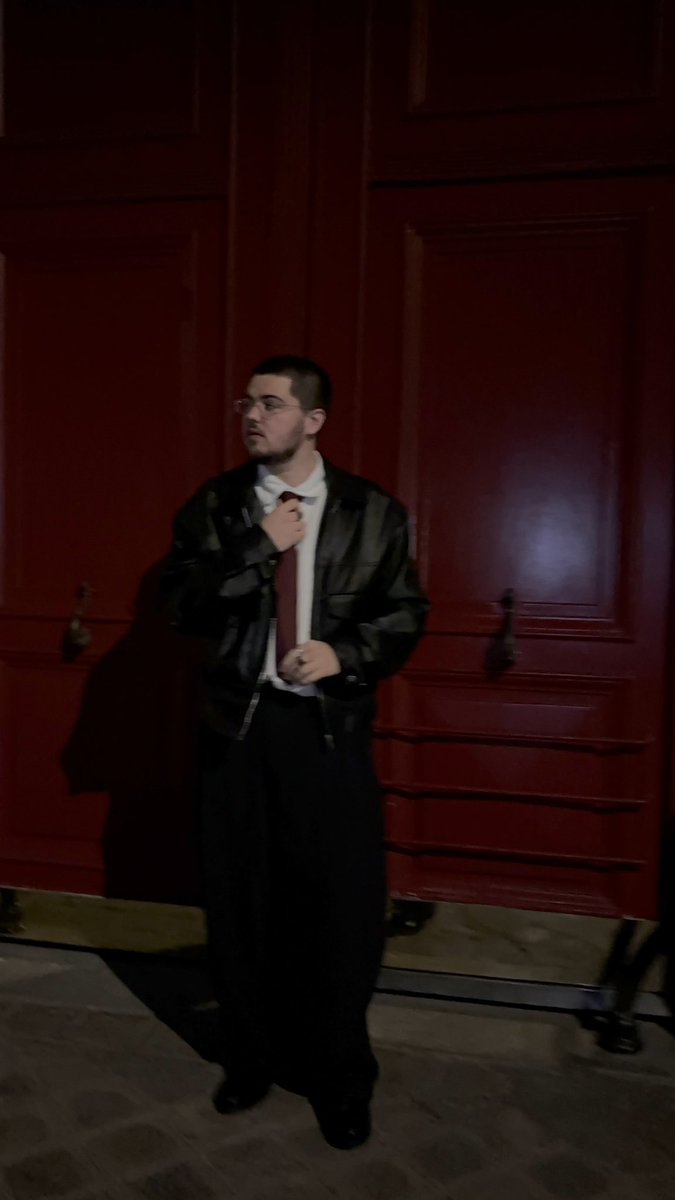 FlexTM_'s tweet photo. 2020 / 2026 

La pose a pas changé mdrr https://t.co/TNvo11ikyg