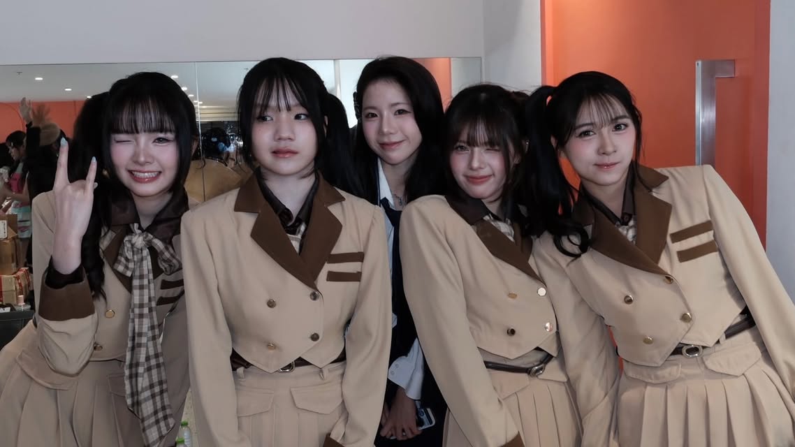HoopBNK48THFC's tweet photo. [#PancakeBNK48 IG Story ]

w/ #MonetBNK48 #YoghurtBNK48 #FameBNK48

#HoopBNK48 
#BNK48 https://t.co/vrMIbEmGYP