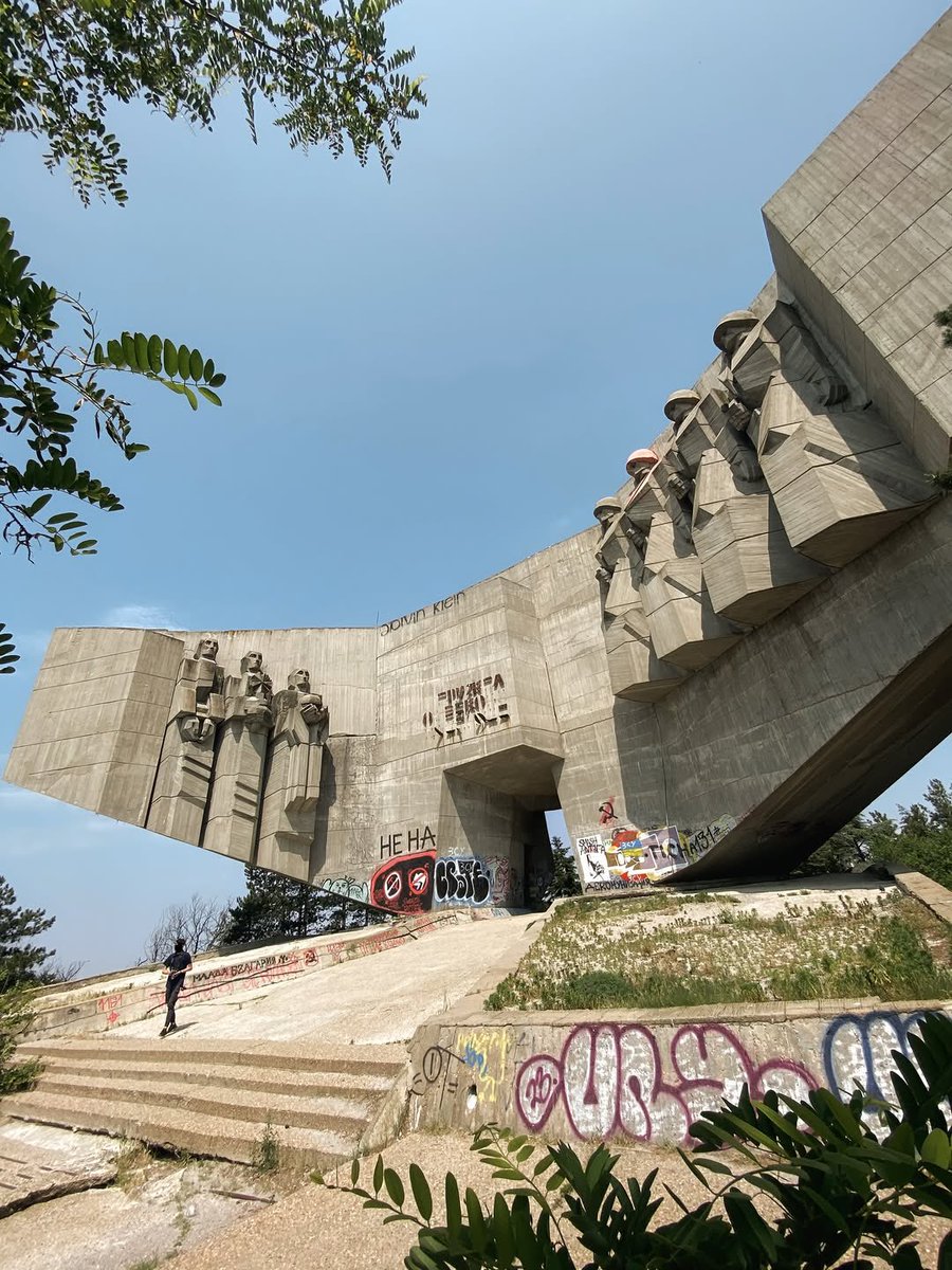Dee_Floki's tweet photo. Brutalism in Bulgaria https://t.co/KnU1taPWtt