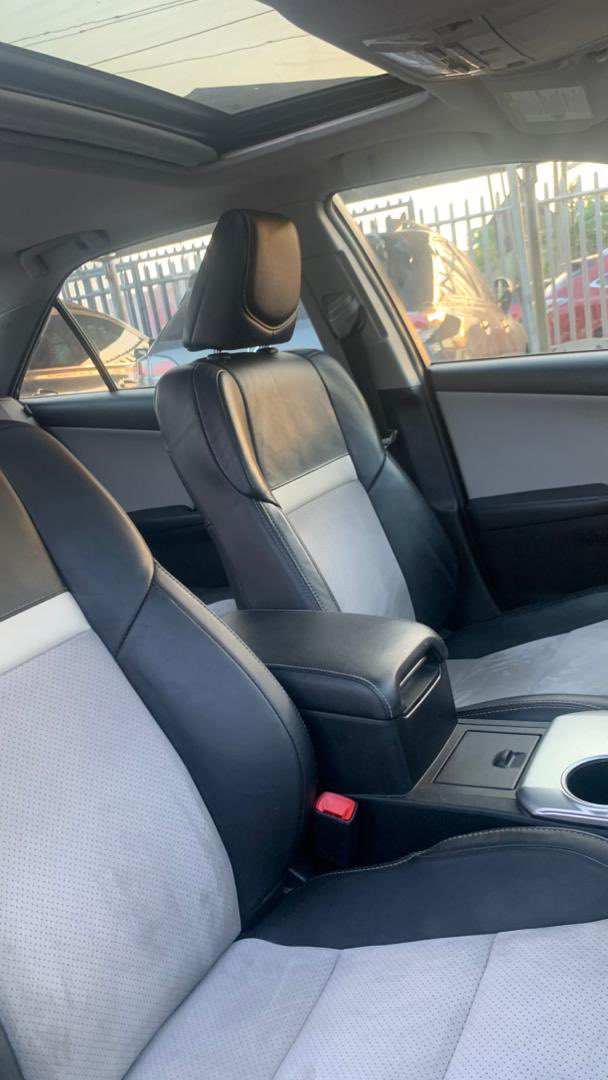 AutosplugLtd's tweet photo. Foreign Used 🇺🇸
Camry sport 2013 
Keyless 
Sunroof 
Unedited 90k mileage 
Sharp untampered engine 

15.5 asking 
Commission 350k https://t.co/8t1LetPl5H
