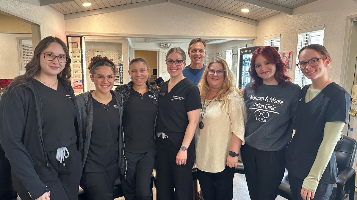 nJoyVision's tweet photo. Had a great time with this group of Moore Vision Clinic. Beverly Fox brought them up to speed on #LASIK, #EVOICL, and #LensReplacement and how patients can join #GenSEE with one of these procedures, save $600 this month and see clearly at every age! #nJoyVision https://t.co/Vsa6crnOSg