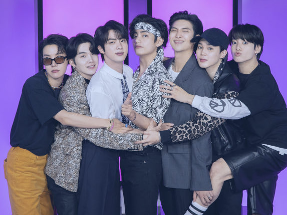 mimi⁷ ⏾᪥ ⊙⊝⊜ is seeing bangtan tweet media