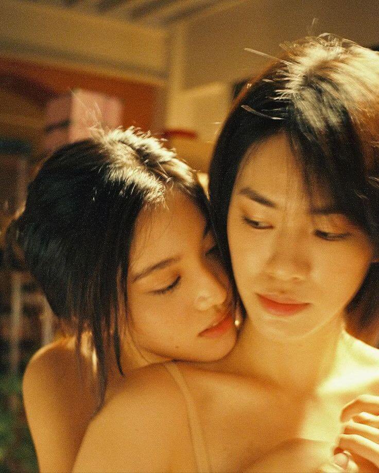 embntoearth's tweet photo. emibonnie wong kar wai film vibes https://t.co/9qsB5bb05I