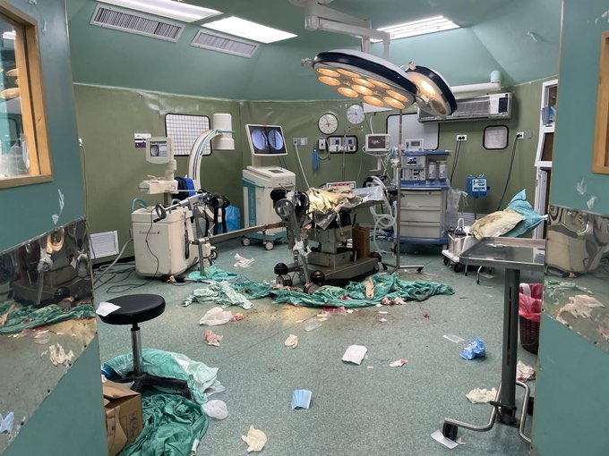 AlmasriHaifa's tweet photo. AMID THE DEVASTATION IN GAZA, MY DREAM OF BECOMING A DOCTOR IS STILL ALIVE 🇵🇸❤️ https://t.co/Sa0YZLzgdZ