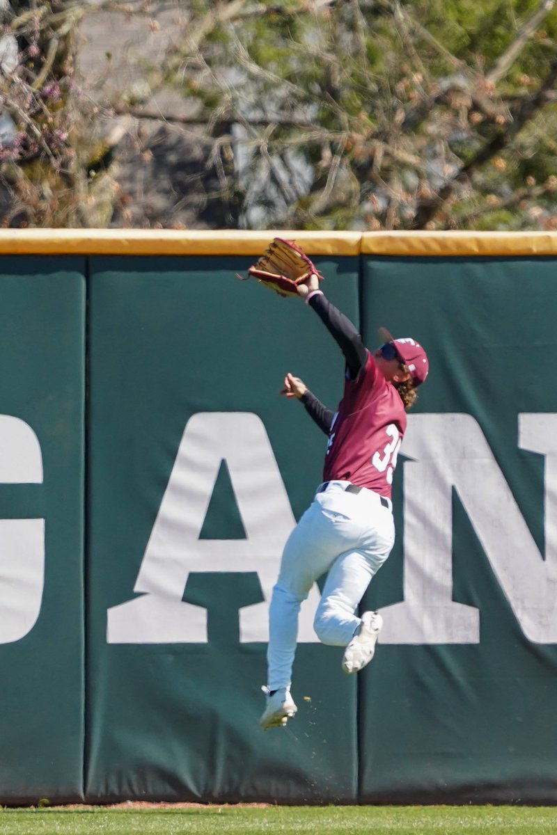 jacksonre1d's tweet photo. I am entering the transfer portal from Eastern Kentucky University (ASUN D1) with 1 year of eligibility (2 yrs w/ 5/5).

L/R Centerfielder 5’10/180

Business Major

2023 @CampoVBaseball
24-25 @CGYoteBaseball

480-881-0947

@UrkishGold22 @chiefbender @BigSkinnyYote https://t.co/ONB2NhuO4s