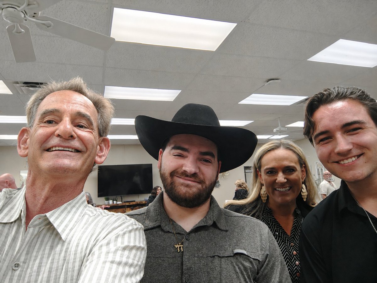 bksolomon's tweet photo. Great time last night at the Parker Meet the Candidates. Heard candidates speeches and views and met many new contacts.
@TPAction @TexPolesky @MesenaTGilbert https://t.co/B7efEgDBnM