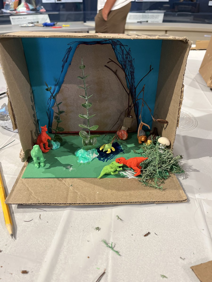 AYAMuseum's tweet photo. Tall Tales Day 2. 
Grandma Moses inspired collages and dioramas. @SBISD @sbef4sbisd @sbisd https://t.co/oBeSCpU4RT