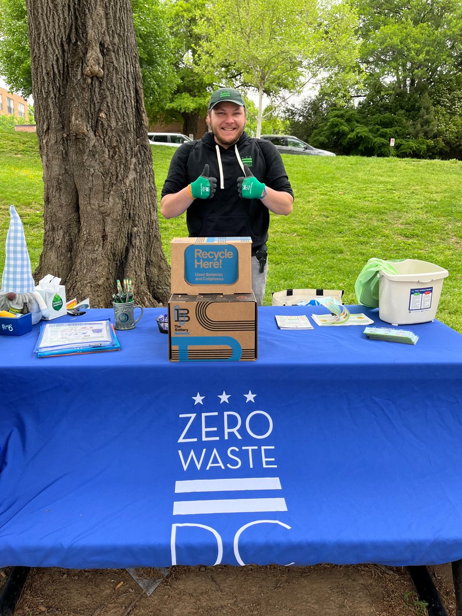 DOEE_DC's tweet photo. 🪫Join DOEE at Glover Park Day this Saturday, June 6 from 11:00am-5:00pm for an opportunity to recycle your household batteries! 

🔌Visit our website to learn more about what is accepted and how to prepare your batteries for collection: https://t.co/7YUknHmyfL https://t.co/YNvSucSikR