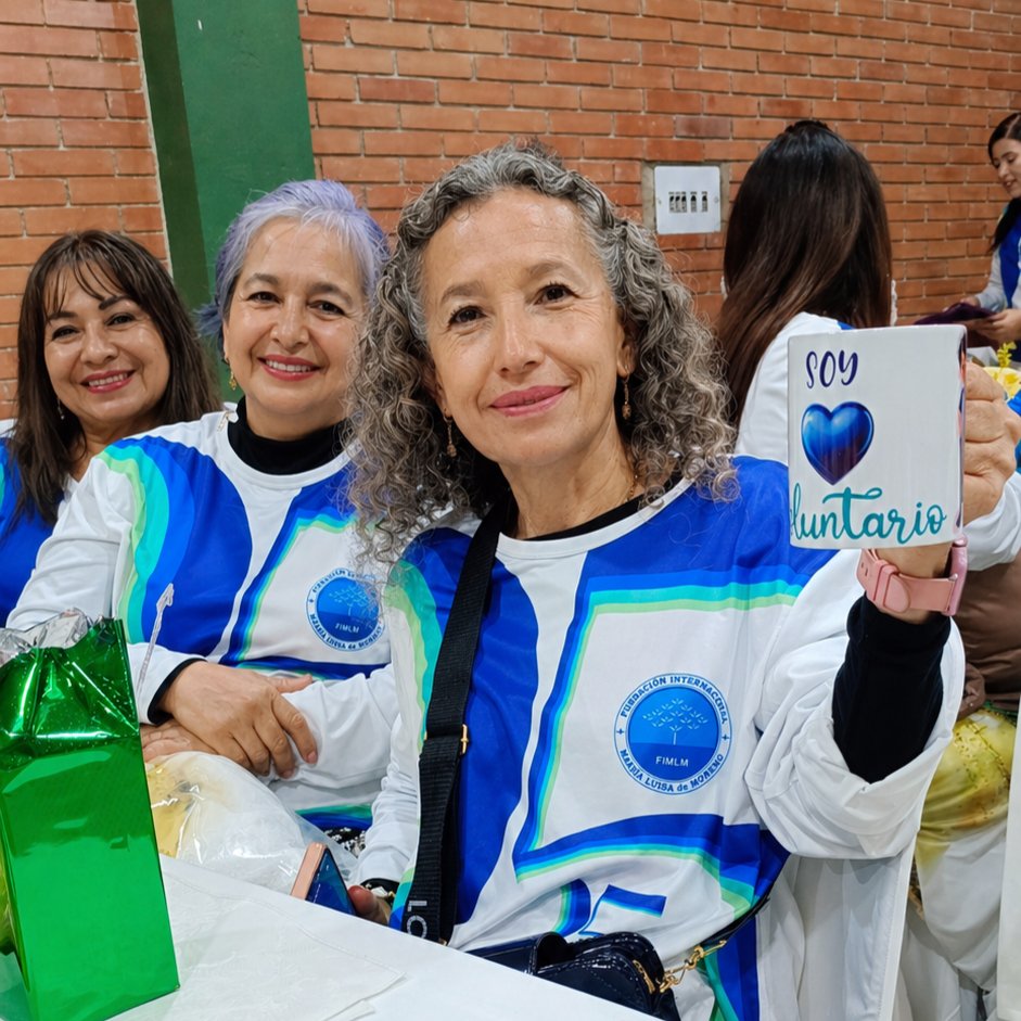 FIMLM's tweet photo. #DíadelVoluntariado | 💙 “Servir de corazón lo cambia todo” fue el mensaje que inspiró la celebración del Día del Voluntariado en Fusagasugá, Cundinamarca.✨

Conoce más: https://t.co/LUfcd3jRb0 

#FIMLM #VoluntariosdeCorazon #Voluntariado #Fimlm25Años https://t.co/aRW6TKlWeM