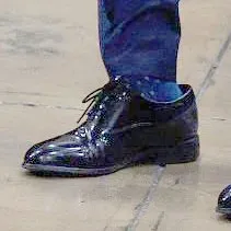 AaronBlake's tweet photo. Rubio on the Florsheims Trump bought him: "They fit fine."

The Florsheims: https://t.co/mFCxLR6v1k