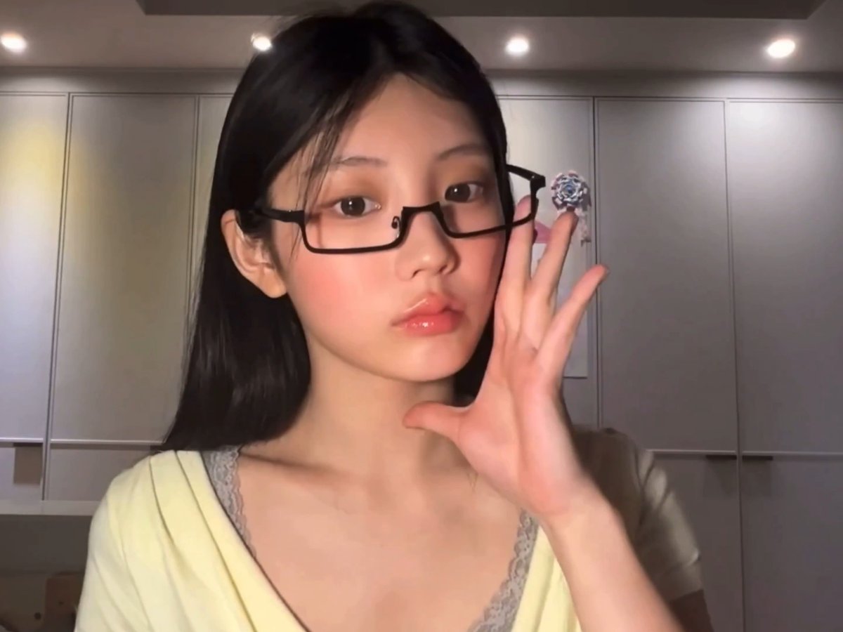 wonheepic's tweet photo. wonhee with glasses >> https://t.co/7DSwkGk1L5