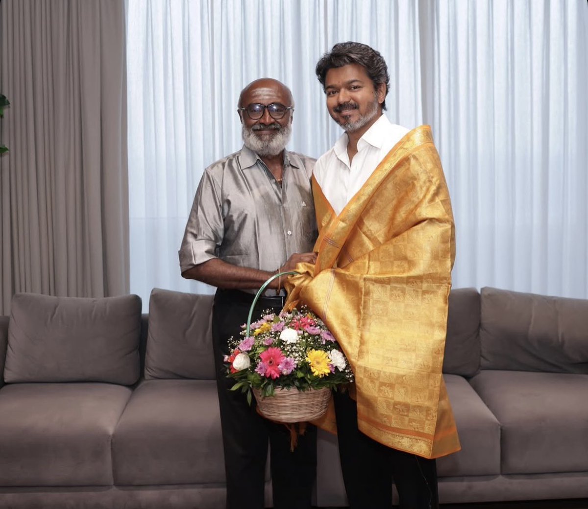 CineInsiders's tweet photo. CM Joseph Vijay with National Award winning Parking actor MS Bhaskar https://t.co/S1f5wE6hNz
