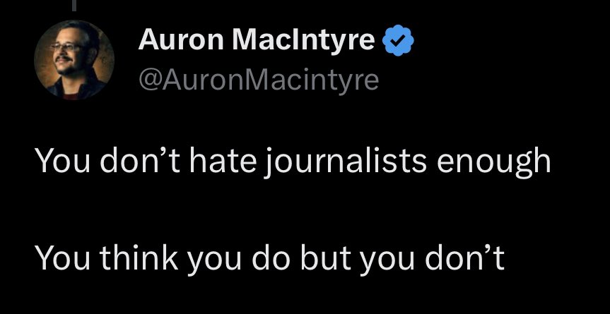 HabitualLinest's tweet photo. @AuronMacintyre You really need to take this guy's advice https://t.co/kJZQNNr5m1