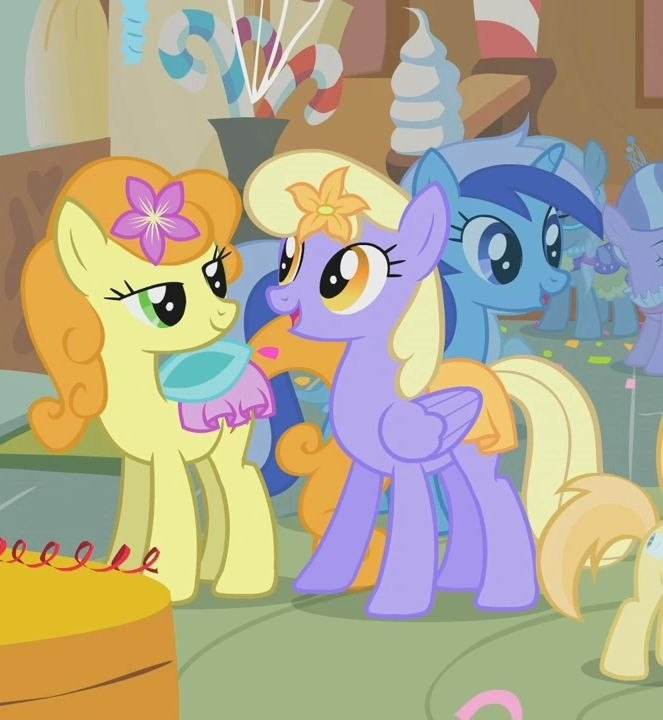 snowpity_'s tweet photo. - Wow carrot top ur flower is cute!
- No prim, ur cute mare https://t.co/WrlyIcRbgF