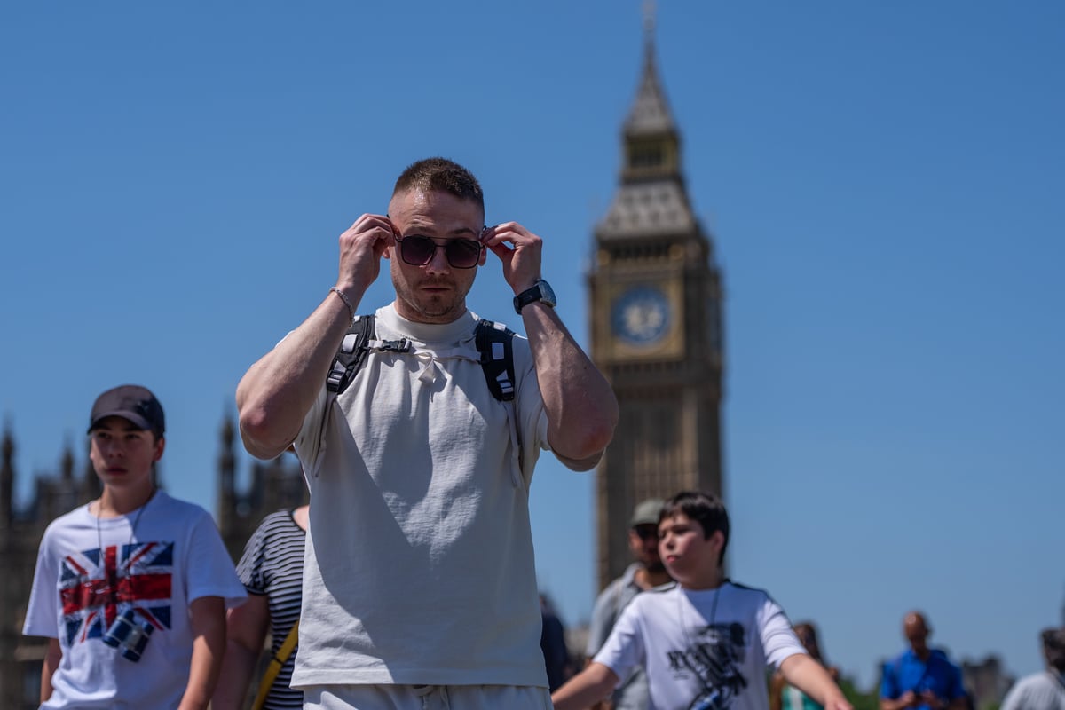 standardnews's tweet photo. When is the next heatwave in London? Forecast predicts major mid-June temperature spike https://t.co/rEINITAUTv https://t.co/95Vd80Hjuh